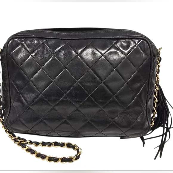 CHANEL Black Lambskin Camera Bag Vintage - Picture 3 of 16